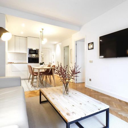 Royal Madrid Apartman Kültér fotó