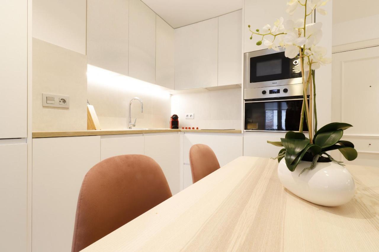 Royal Madrid Apartman Kültér fotó