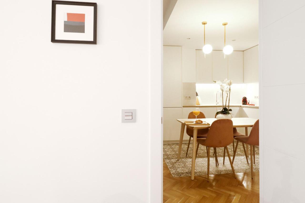 Royal Madrid Apartman Kültér fotó
