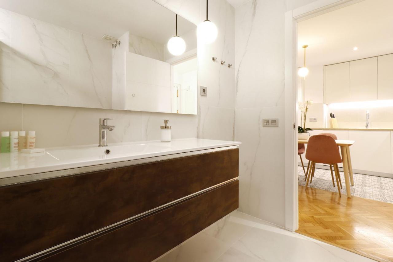 Royal Madrid Apartman Kültér fotó
